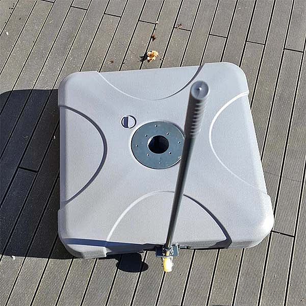 Base de parasol en plastique avec roulettes - 12U02P