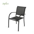 Chaise de salle à manger empilable en aluminium pour extérieur avec accoudoirs et assise type hamac - 11D11K