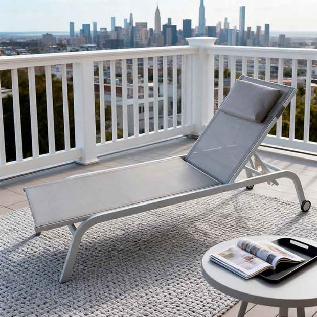 Chaise longue en aluminium avec assise en maille respirante - 11D25C