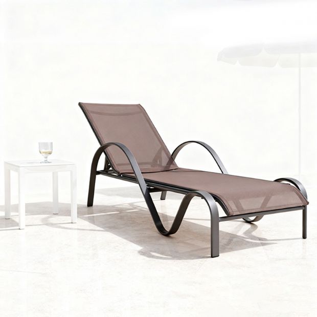 Chaise longue d'extérieur avec accoudoirs incurvés - 11D25E