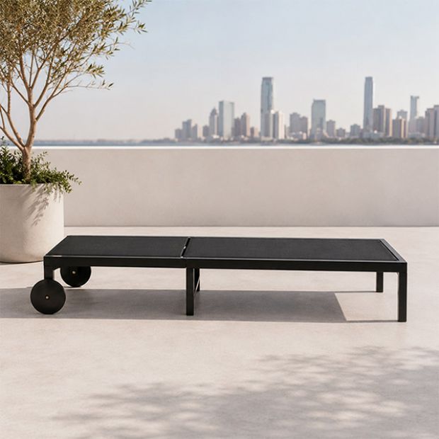Chaise longue d'extérieur en métal avec roulettes et tissu en maille respirante, vendue en gros, pour les terrasses et les bords de piscine - 11D25O