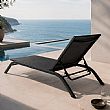 Vente en gros : transat d'extérieur à structure incurvée en aluminium, filet enduit de PVC, dossier réglable, profil bas, pour terrasse ou bord de piscine - 11D25Q