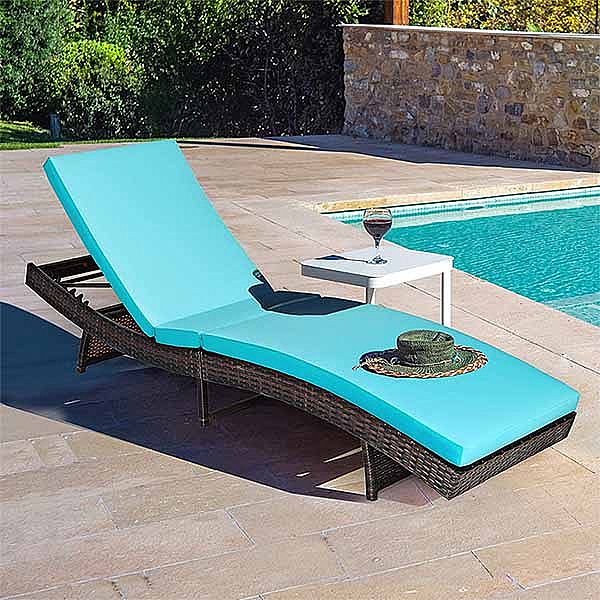 Chaise longue en rotin pour bain de soleil à l'extérieur - 10C02V