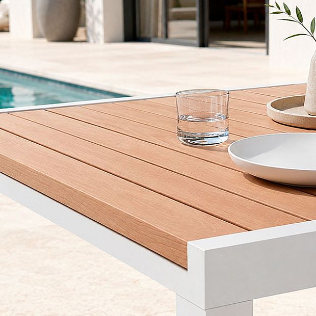 Table de Repas Extensible en Aluminium pour Terrasse en Gros avec Plateau à Lattes Aspect Bois - 11D08F