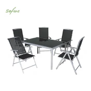 Table et chaises de jardin en aluminium...
