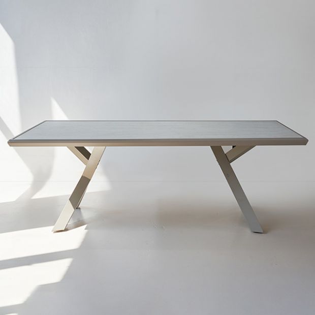 Table à manger rectangulaire d'extérieur en alliage d'aluminium pour 6 personnes, avec plateau en PS imitation bois - 11D26A